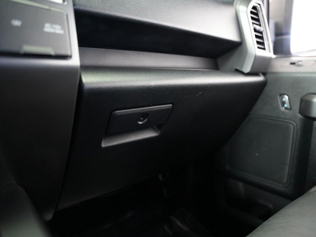 Ford F-150 4WD SuperCrew 145" King Ranch 2016