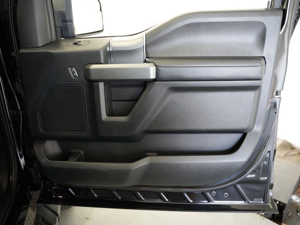 Ford F-150 4WD SuperCrew 145" King Ranch 2016
