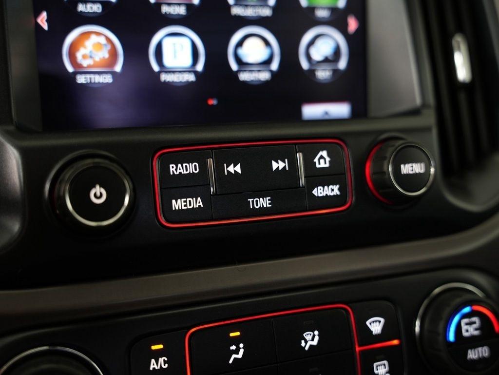 GMC Canyon 4WD Crew Cab 128.3" SLE 2016