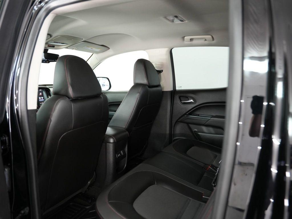 GMC Canyon 4WD Crew Cab 128.3" SLE 2016