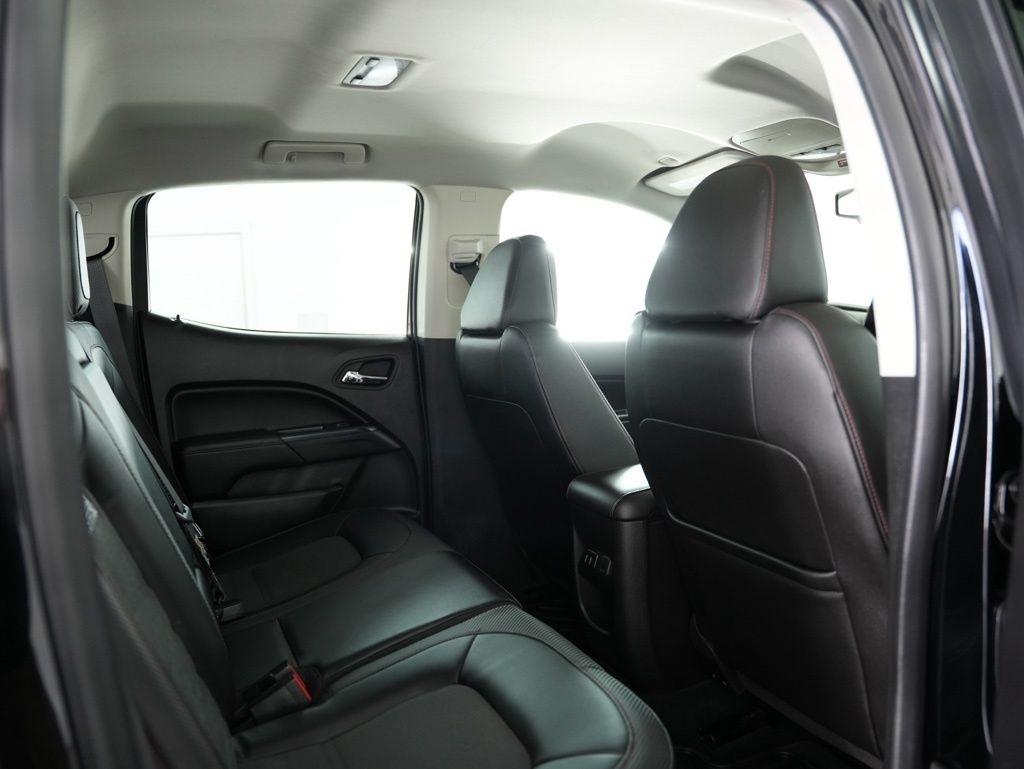 GMC Canyon 4WD Crew Cab 128.3" SLE 2016