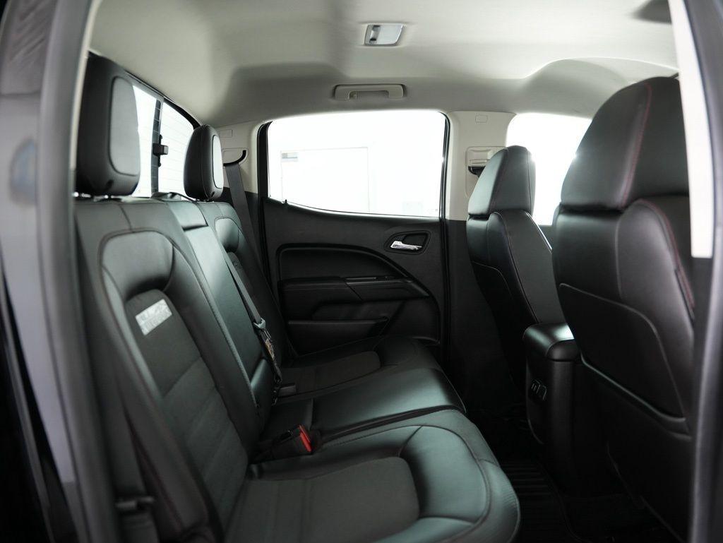 GMC Canyon 4WD Crew Cab 128.3" SLE 2016