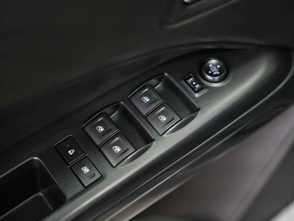 GMC Canyon 4WD Crew Cab 128.3" SLE 2016