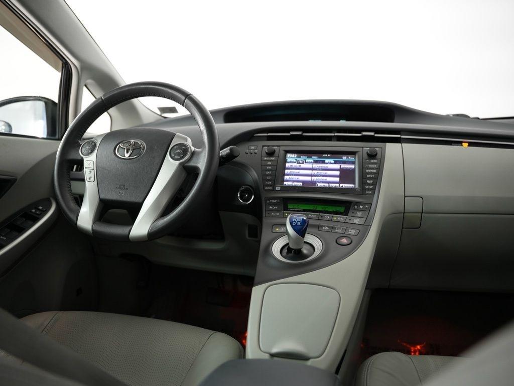 Toyota Prius 5dr HB III (Natl) 2011