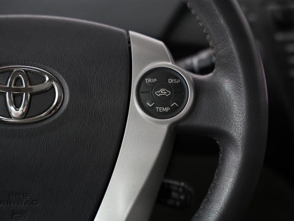 Toyota Prius 5dr HB III (Natl) 2011