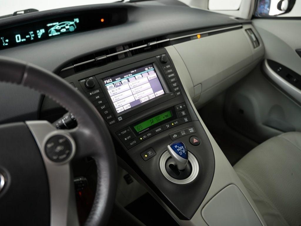 Toyota Prius 5dr HB III (Natl) 2011