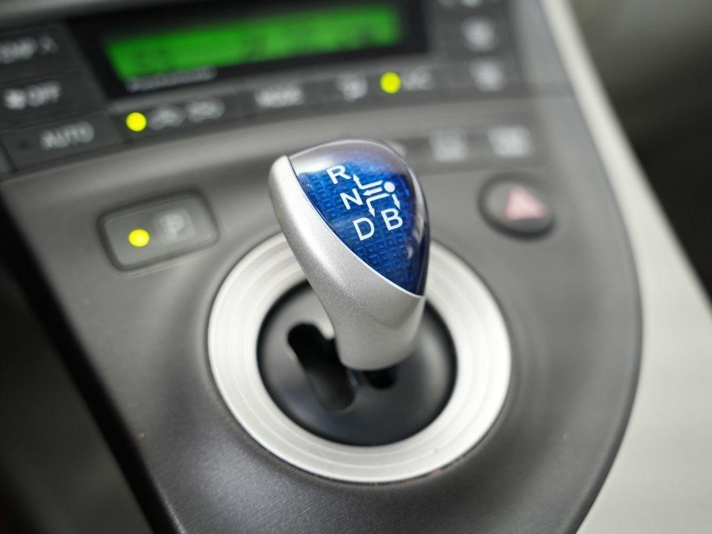 Toyota Prius 5dr HB III (Natl) 2011