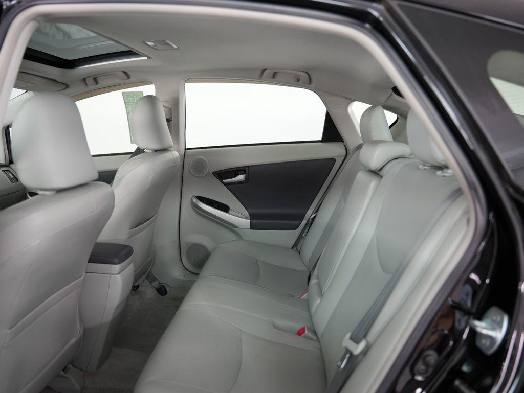 Toyota Prius 5dr HB III (Natl) 2011