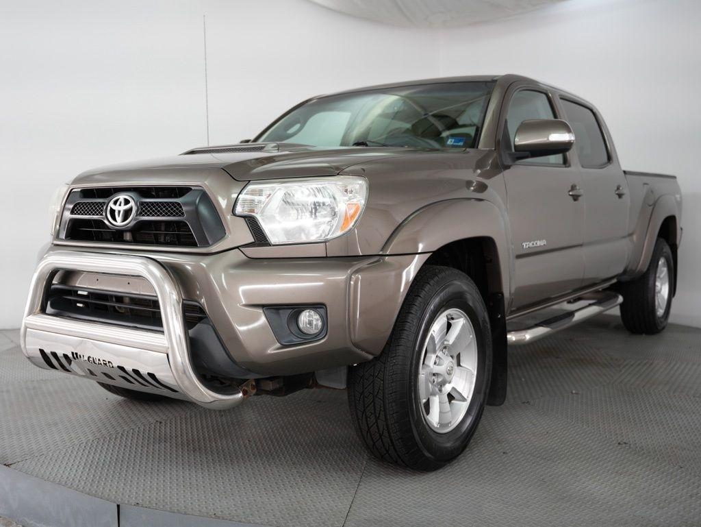 Toyota Tacoma 4WD Double Cab LB V6 AT (Natl) 2012