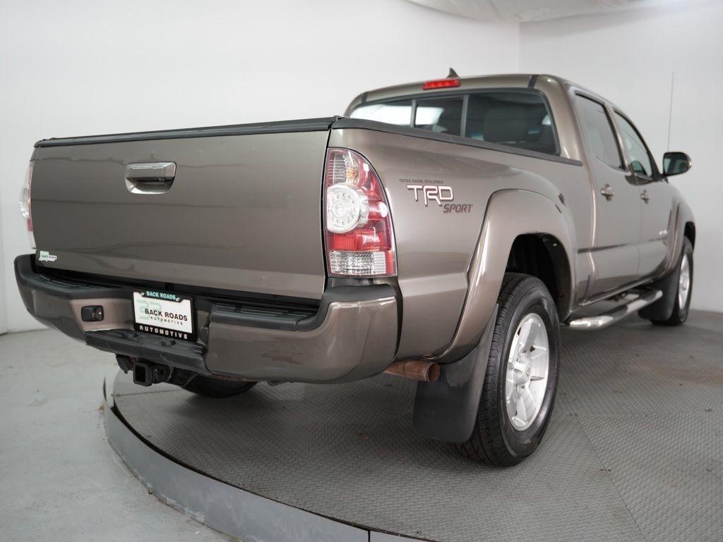 Toyota Tacoma 4WD Double Cab LB V6 AT (Natl) 2012