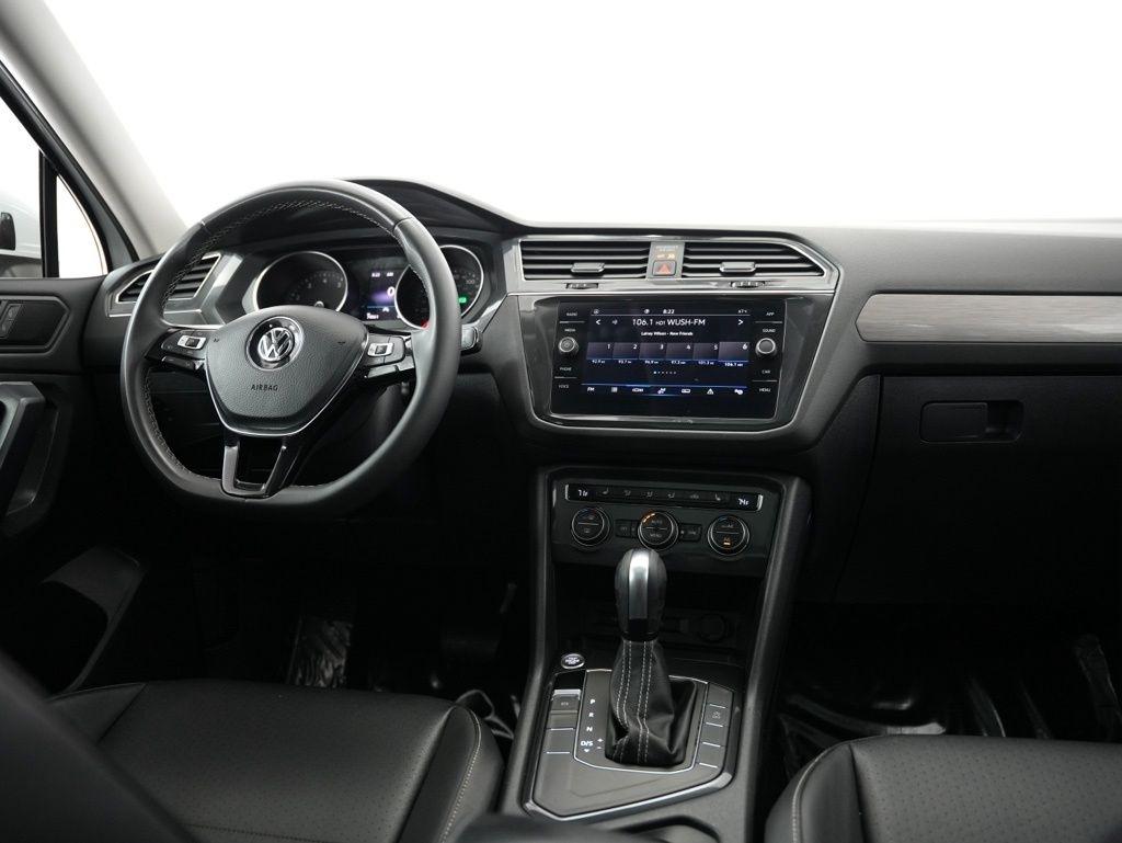 Volkswagen Tiguan 2.0T SE R-Line Black FWD 2021