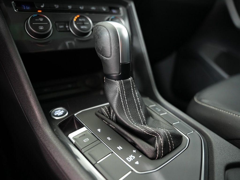 Volkswagen Tiguan 2.0T SE R-Line Black FWD 2021