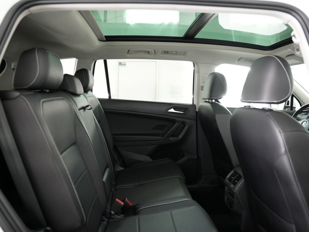 Volkswagen Tiguan 2.0T SE R-Line Black FWD 2021