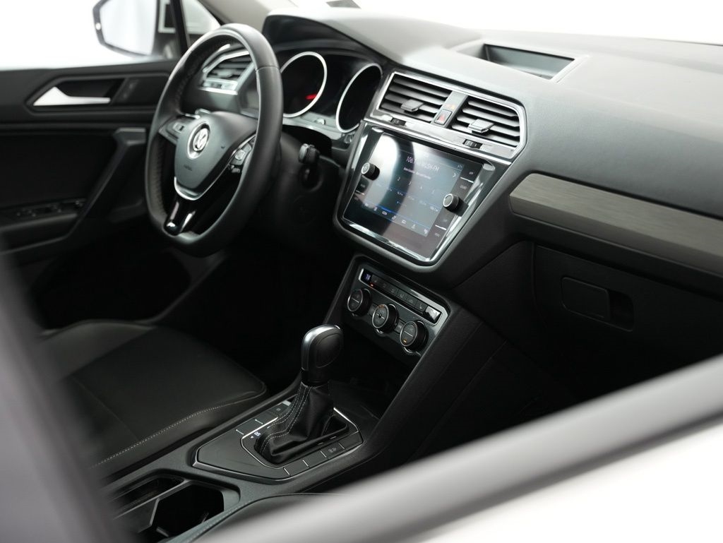 Volkswagen Tiguan 2.0T SE R-Line Black FWD 2021