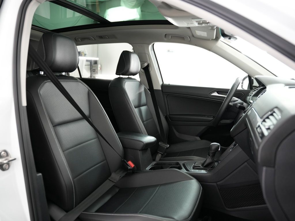Volkswagen Tiguan 2.0T SE R-Line Black FWD 2021
