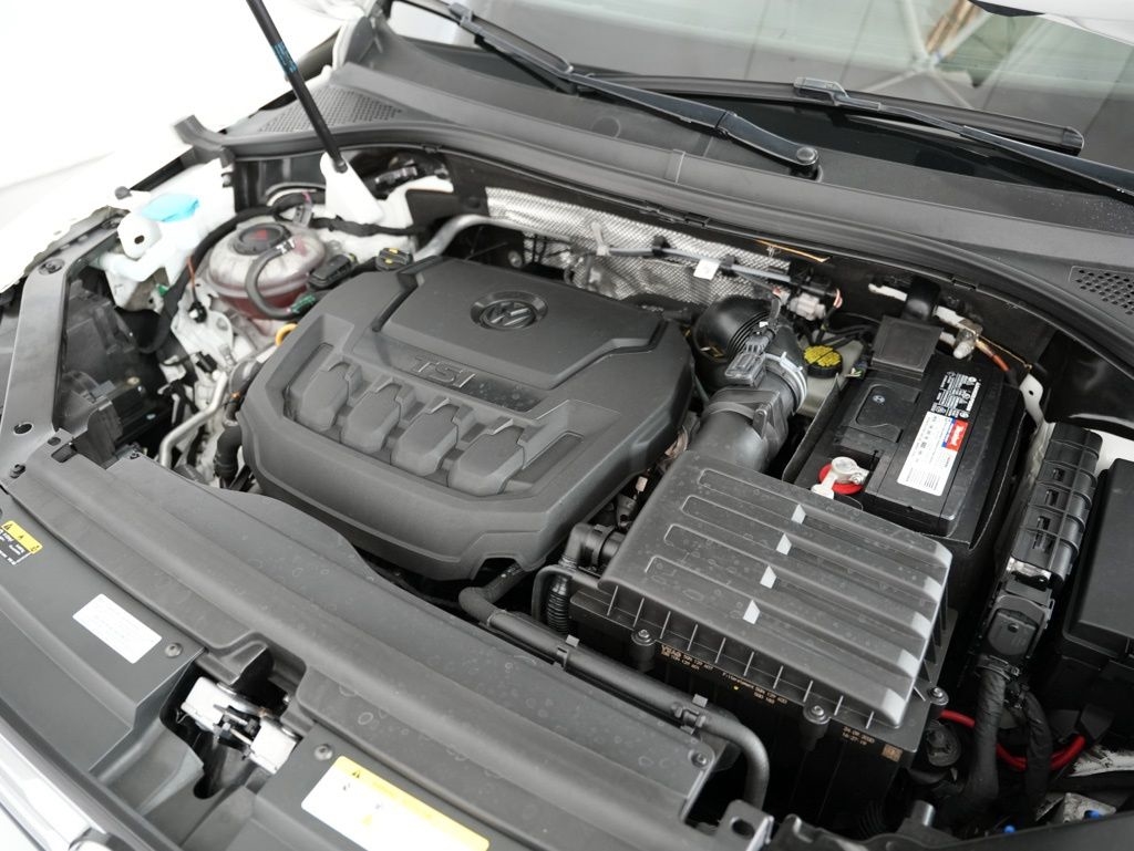 Volkswagen Tiguan 2.0T SE R-Line Black FWD 2021