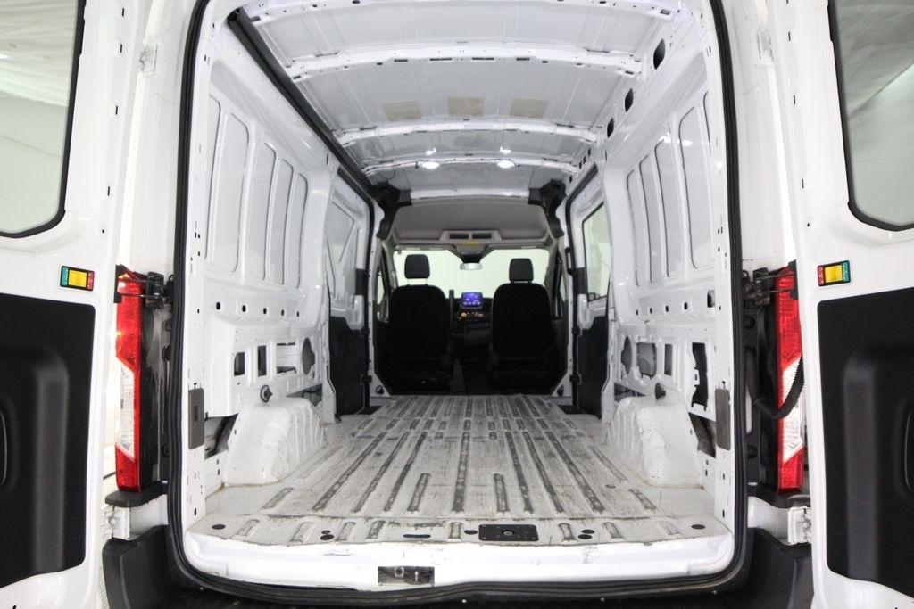 Ford Transit Cargo Van T-250 130" Med Rf 9070 GVWR RWD 2020
