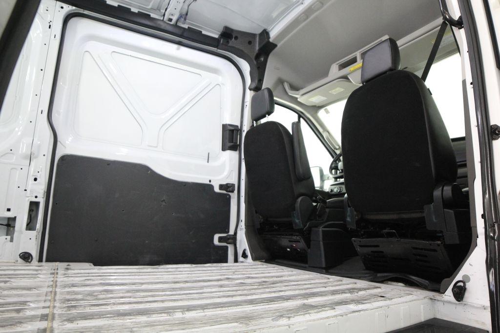 Ford Transit Cargo Van T-250 130" Med Rf 9070 GVWR RWD 2020