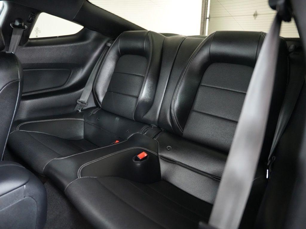 Ford Mustang EcoBoost Fastback 2019