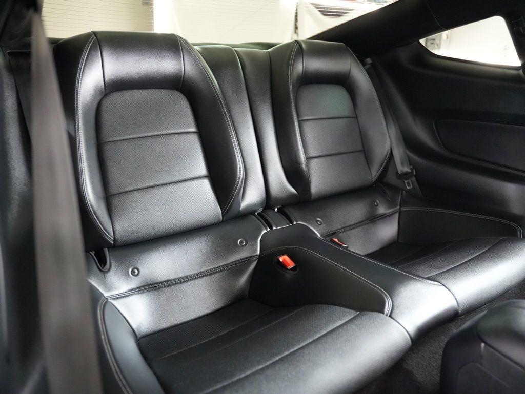 Ford Mustang EcoBoost Fastback 2019