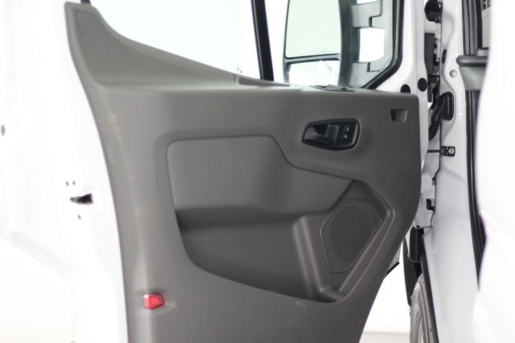 Ford Transit Cargo Van T-250 130" Low Rf 9070 GVWR RWD 2021