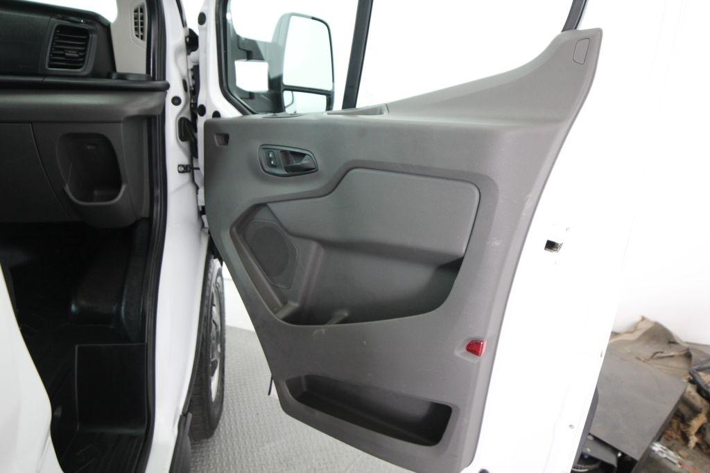 Ford Transit Cargo Van T-250 130" Low Rf 9070 GVWR RWD 2021