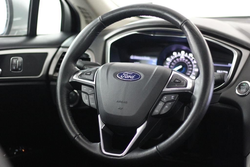 Ford Fusion SEL FWD 2020