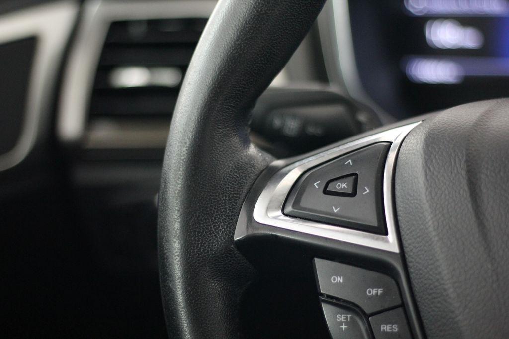 Ford Fusion SEL FWD 2020