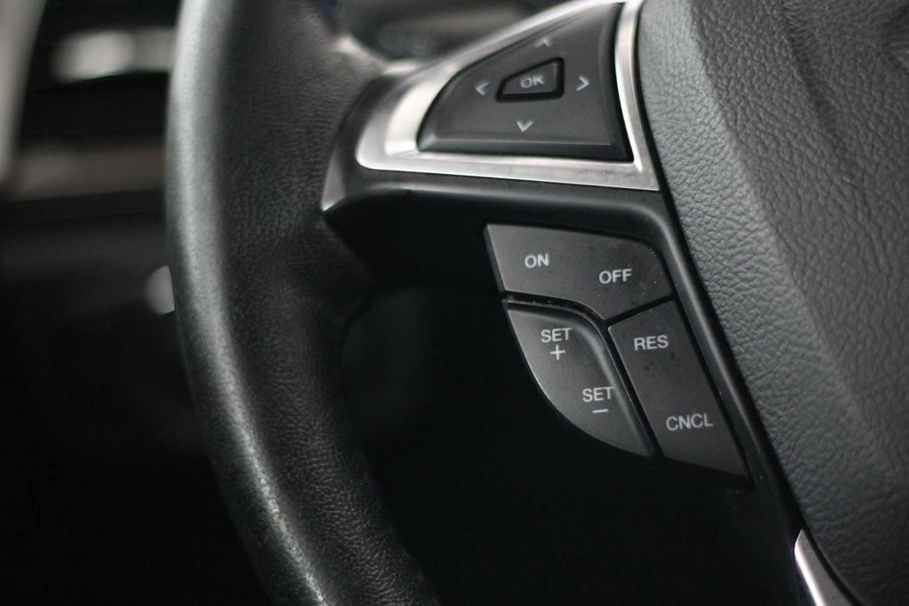 Ford Fusion SEL FWD 2020