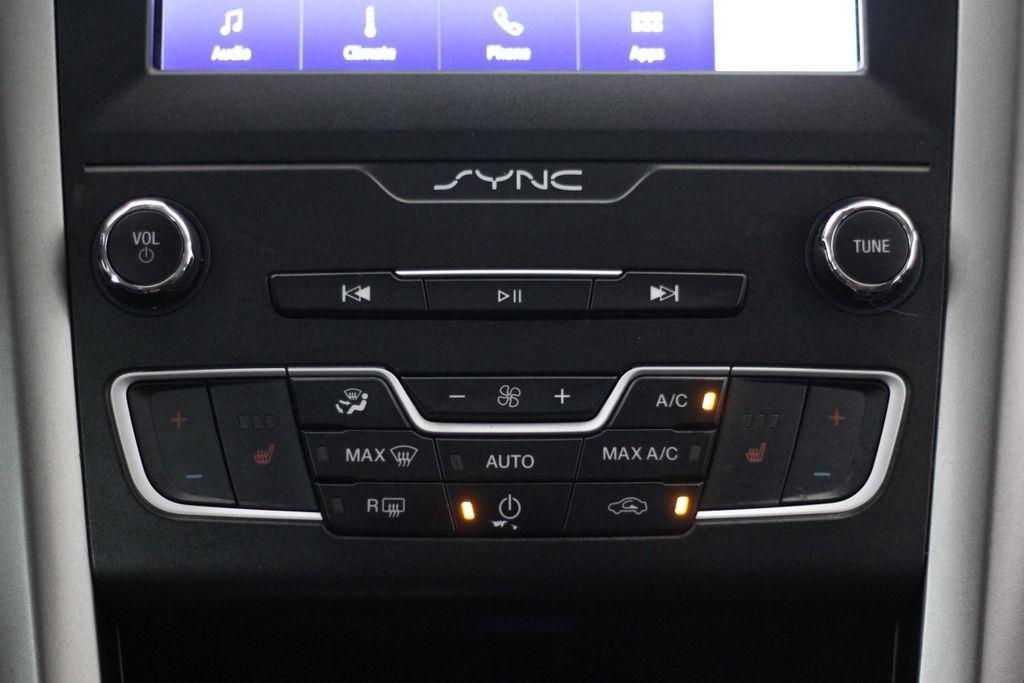Ford Fusion SEL FWD 2020