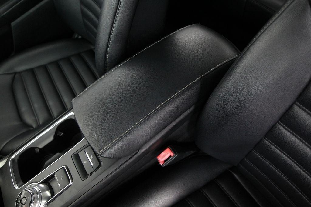 Ford Fusion SEL FWD 2020