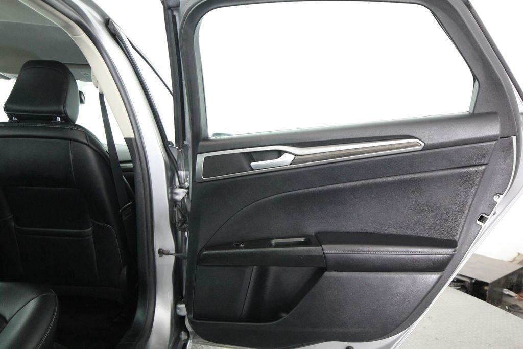 Ford Fusion SEL FWD 2020