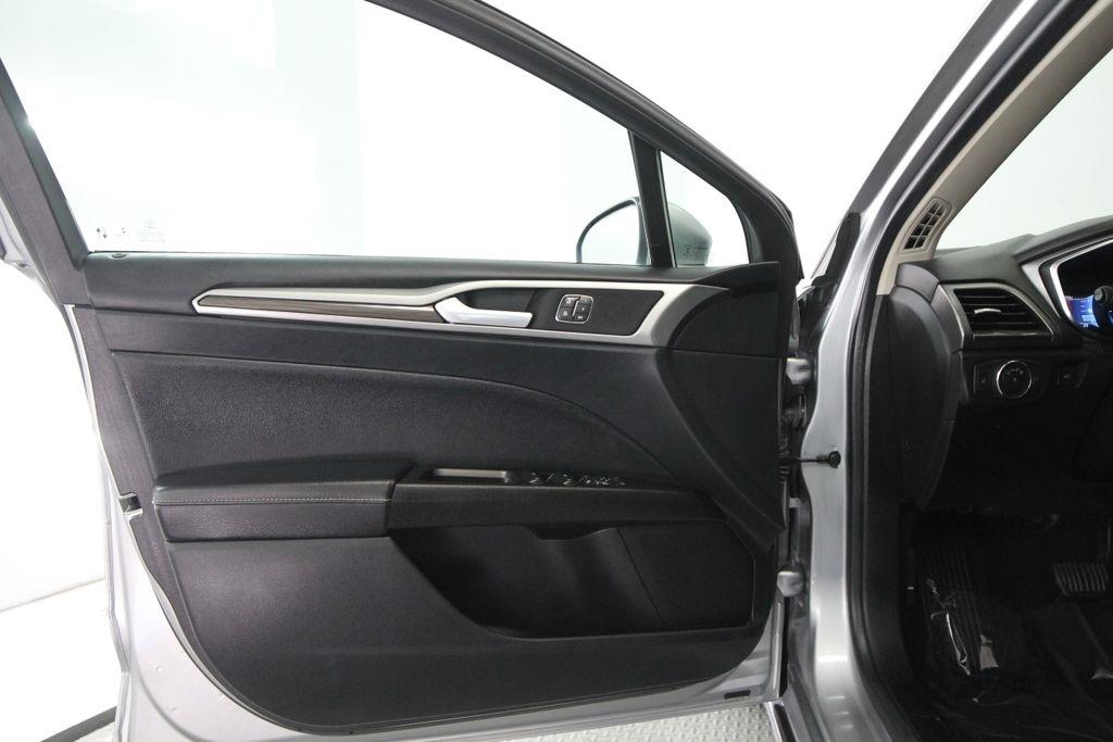 Ford Fusion SEL FWD 2020