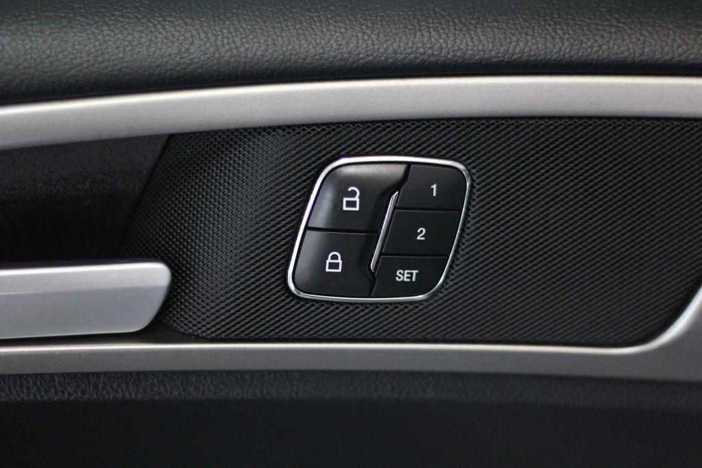 Ford Fusion SEL FWD 2020