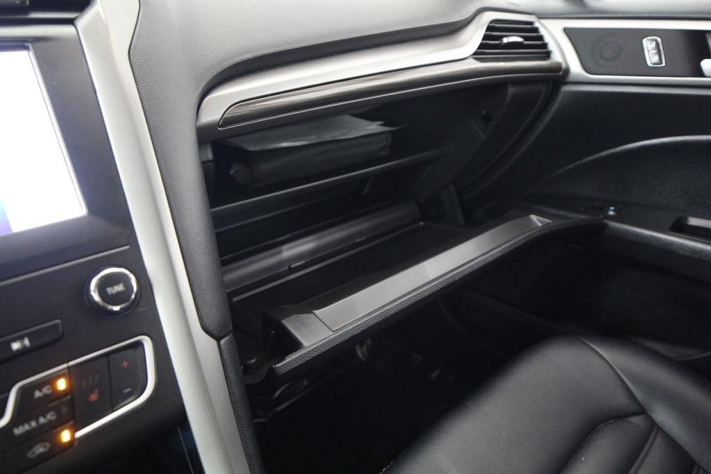 Ford Fusion SEL FWD 2020