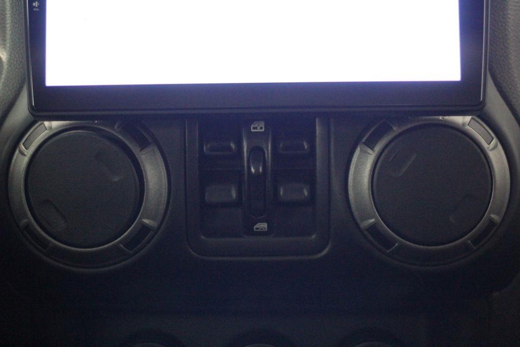 Jeep Wrangler Unlimited 4WD 4dr Sport 2016