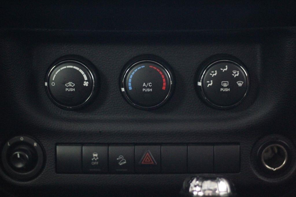 Jeep Wrangler Unlimited 4WD 4dr Sport 2016