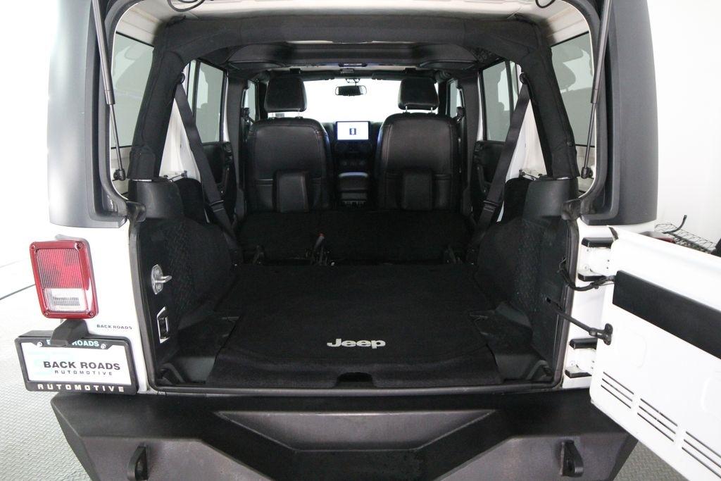 Jeep Wrangler Unlimited 4WD 4dr Sport 2016