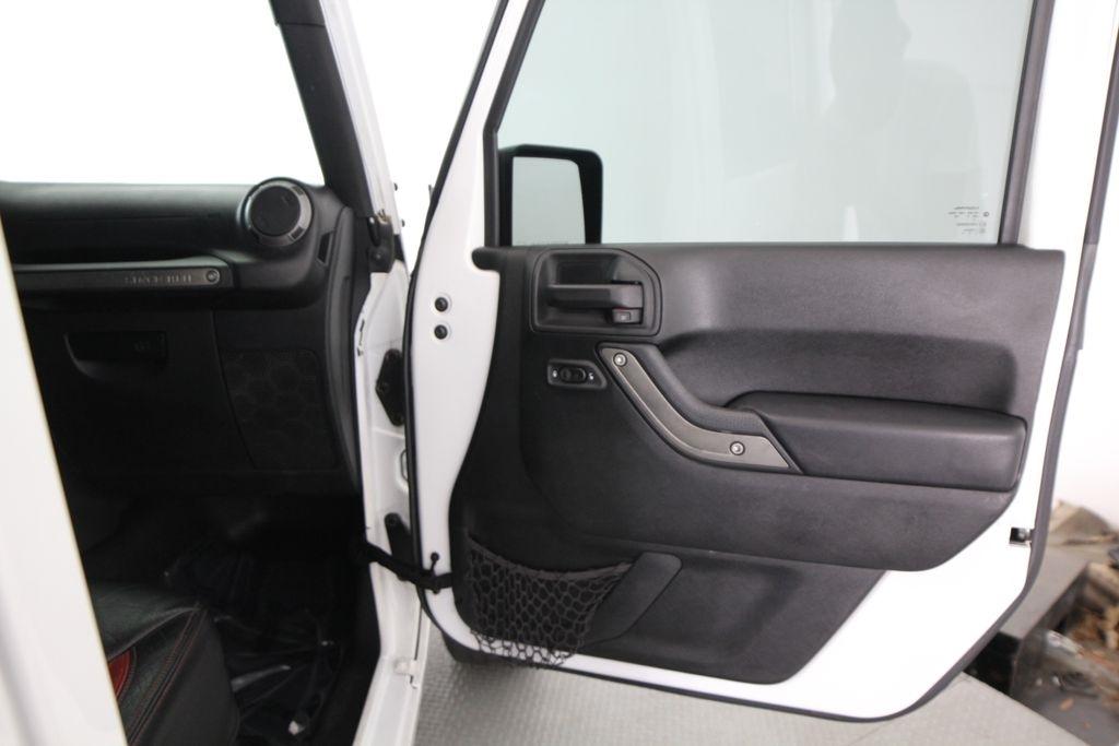 Jeep Wrangler Unlimited 4WD 4dr Sport 2016