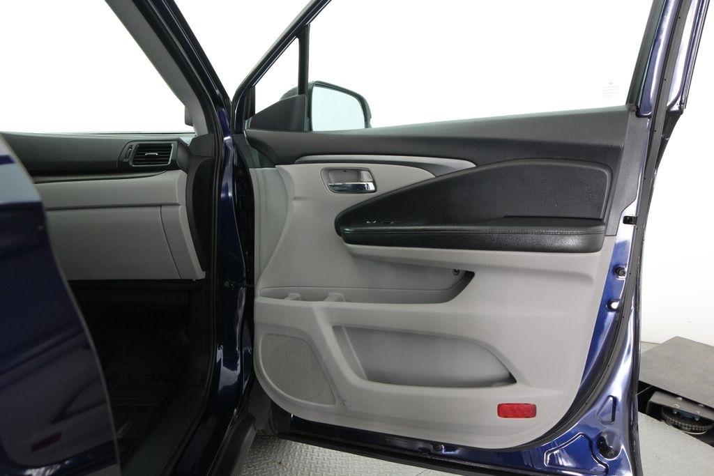 Honda Pilot AWD 4dr LX 2016