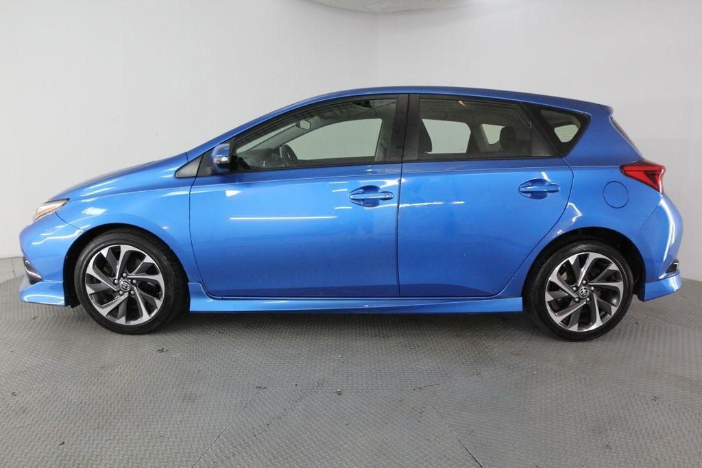 Toyota Corolla iM CVT (Natl) 2017