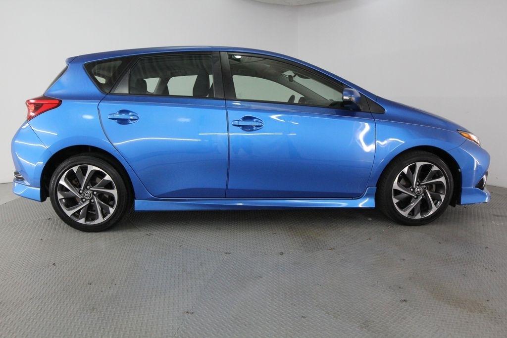 Toyota Corolla iM CVT (Natl) 2017