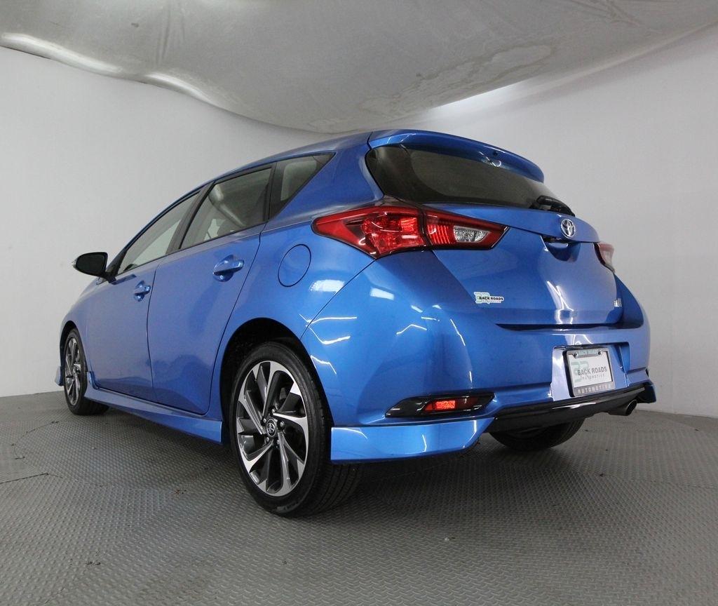 Toyota Corolla iM CVT (Natl) 2017