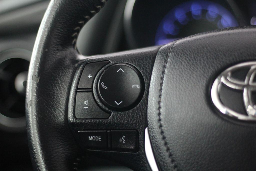 Toyota Corolla iM CVT (Natl) 2017