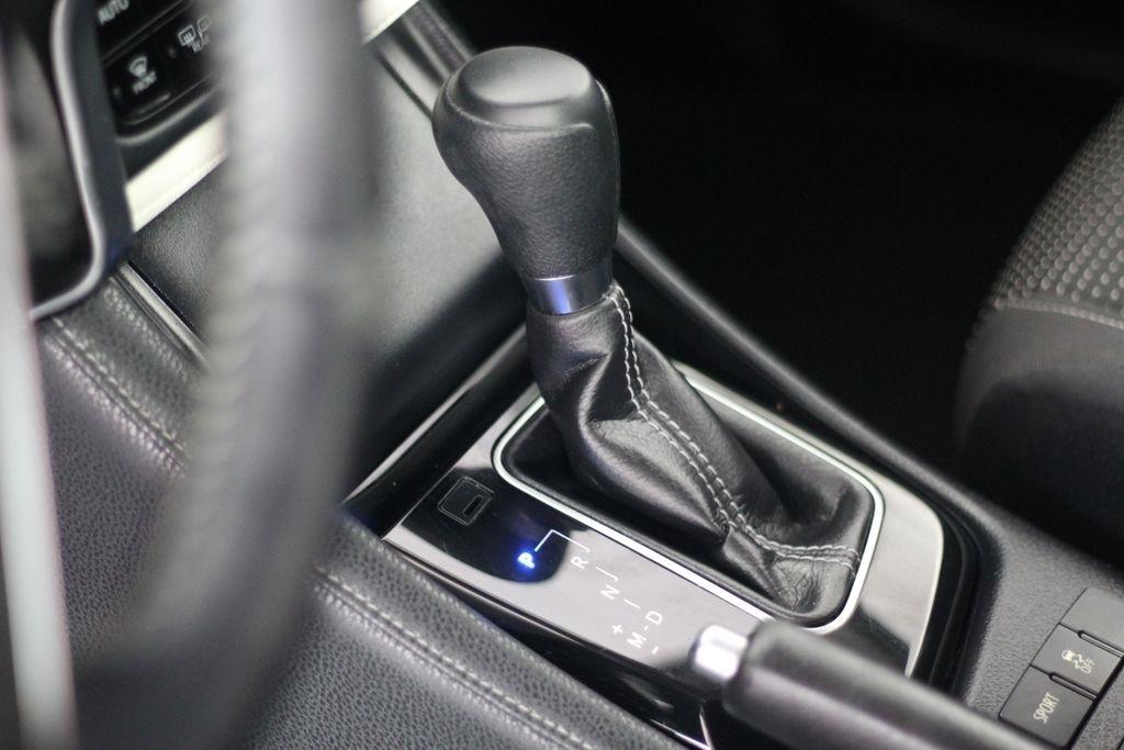 Toyota Corolla iM CVT (Natl) 2017