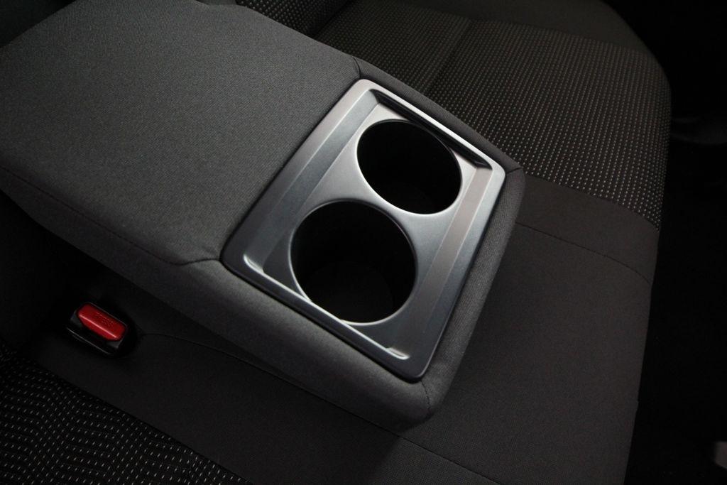 Toyota Corolla iM CVT (Natl) 2017