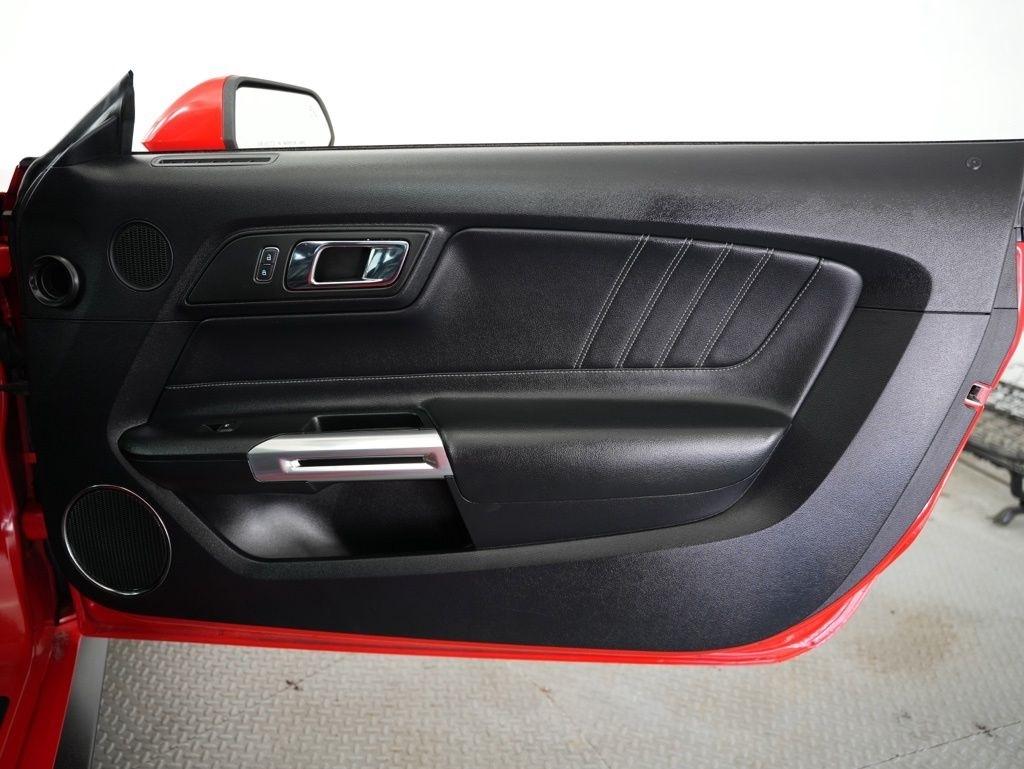 Ford Mustang 2dr Fastback GT 2015