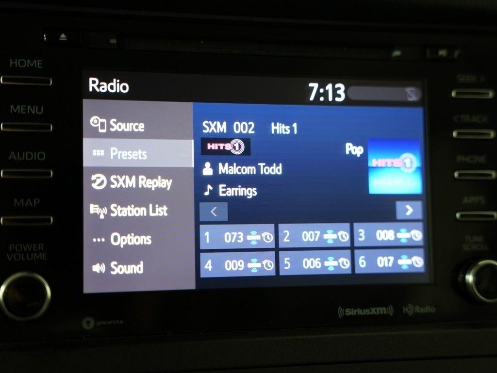 Toyota Sienna LE FWD 8-Passenger (Natl) 2020