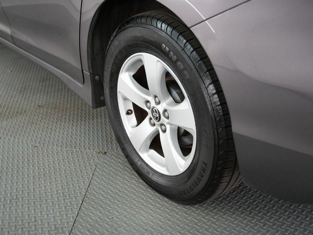 Toyota Sienna LE FWD 8-Passenger (Natl) 2020