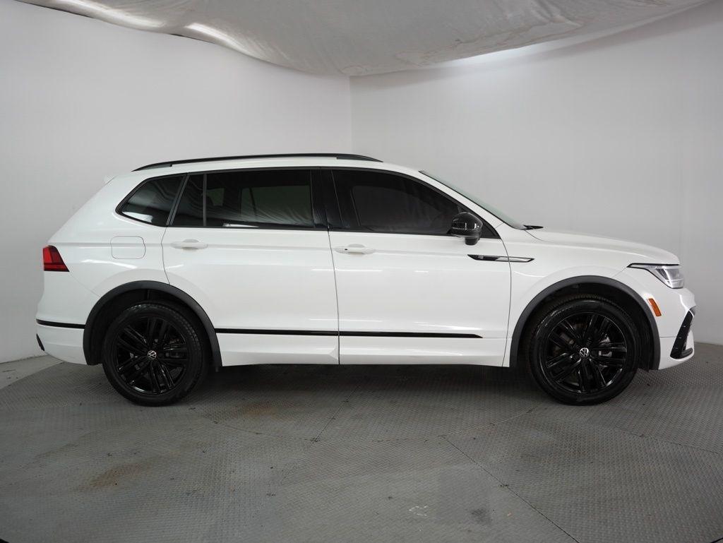 Volkswagen Tiguan 2.0T SE R-Line Black FWD 2022